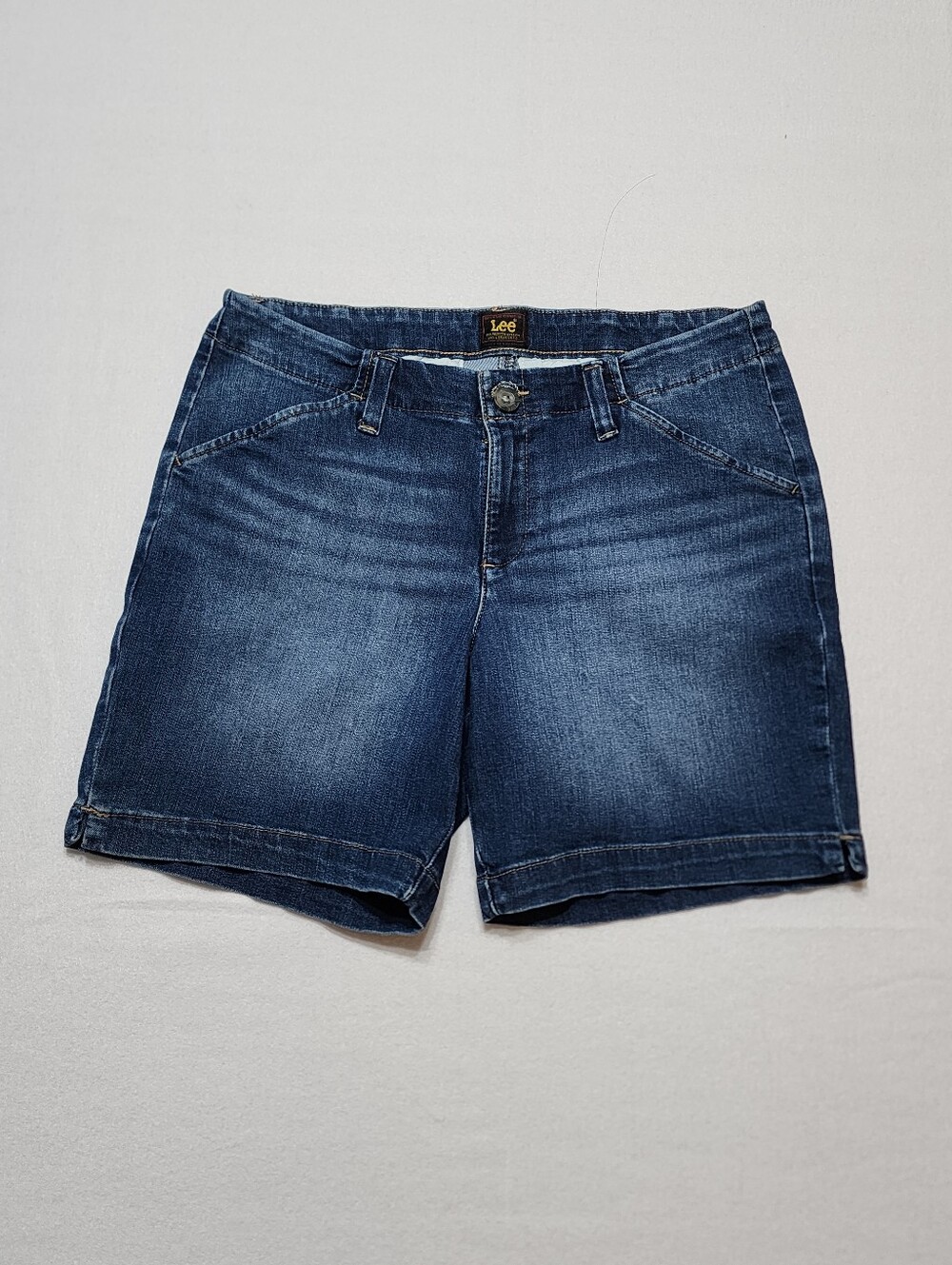 Lee Mid Rise Chino Shorts Womens Size 6 Denim Blue Stretch Casual - Picture 2 of 11